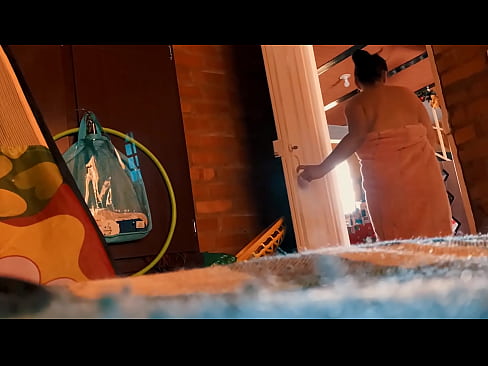 ❤️ ဦးလေး က ကျွန်မကို ရေချိုးခန်းထဲ လိုက်သွား ပြီး ရေချိုးရင်းနဲ့ နမ်းတယ်။ ❤️ Sex video my.pornplaybb.ru