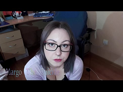 ❤️ မျက်မှန်တပ်ထားသော Sexy ကောင်မလေး Dildo ကို ကင်မရာတွင် နက်ရှိုင်းစွာ စုပ်သည်။ ❤️ Sex video my.pornplaybb.ru